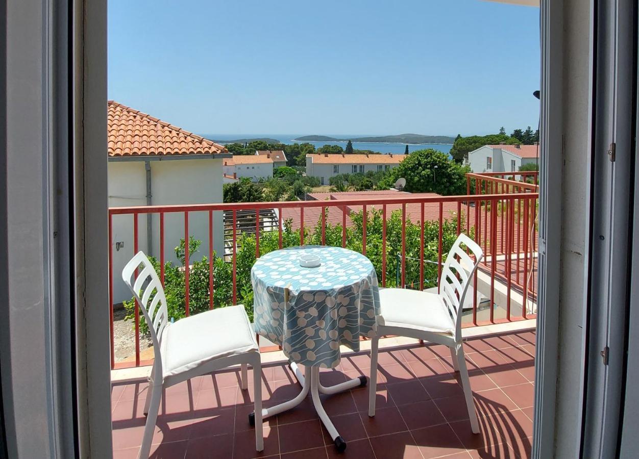 Guest House Mediterranean Hvar Town Bagian luar foto